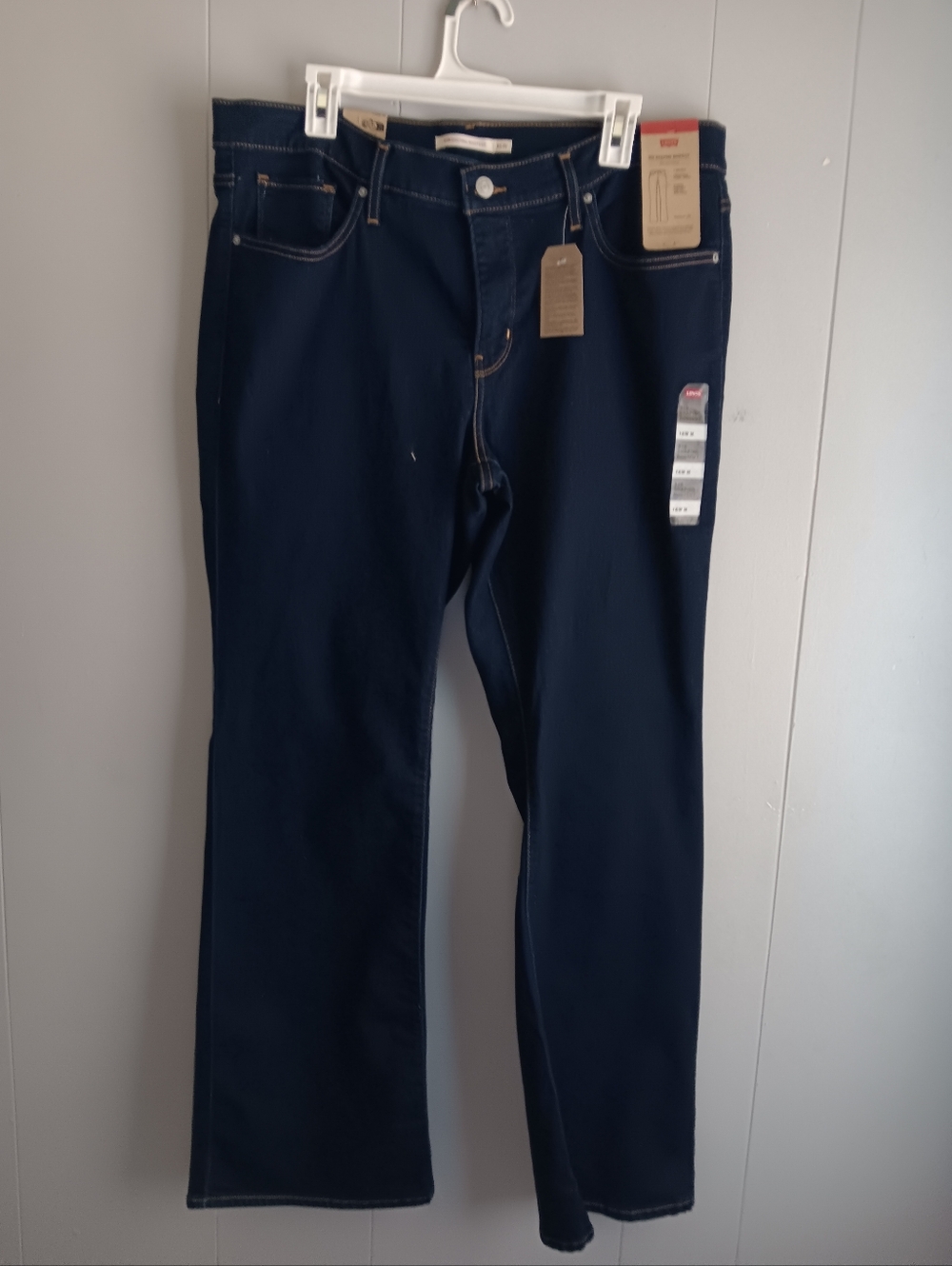 Levis Women's Dark Blue Jeans - 315 Shaping Bootcut Size 16W New W Tags